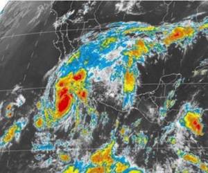 A las 3: 00 de la madrugada de este sábado, Rosa se localizaba a 980 km al oeste-suroeste del turístico puerto de Cabo San Lucas, en el estado de Baja California Sur.
