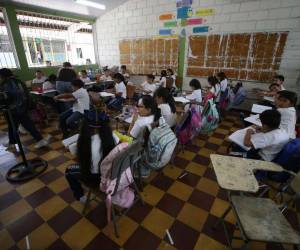 Los fondos del programa de Matrícula Gratis son utilizados en mejorar las condiciones de los centros educativos beneficiados.