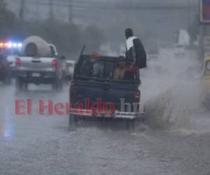 Las lluvias de este miércoles generaron caos en la capital de Honduras. Foto: David Romero/EL HERALDO.