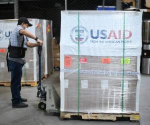 Los ventiladores serán distribuidos en los centros asistenciales del país.