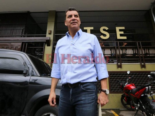 Elvin Santos, jefe de bancada de los diputados del Partido Liberal de Honduras.