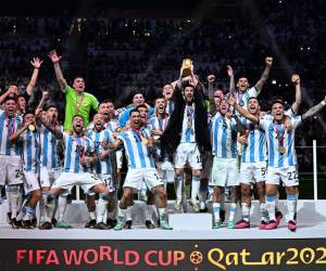 El conjunto argentino logró levantar la copa luego de 36 años de no poder hacerlo.