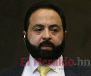 El presidente del Congreso Nacional, Luis Redondo, citó la Ley Orgánica del Congreso Nacional para recodarle a los diputados suplentes que deben estar en las sesiones.