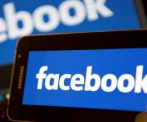 Facebook lanzó una nueva herramienta, llamada 'portal para jovenes', con el objetivo que los adolecentes mejores su seguridad y para un mejor navegación. Foto: Cortesía de AFP