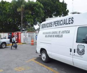 Servicios Periciales de la Procuraduría General de Justicia del Estado de Morelos se hicieron presente a la zona. Foto: Cortesía La Razón de México.