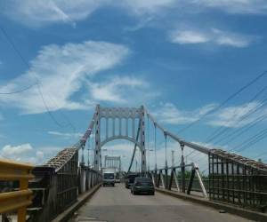 El puente Tiburcio Carías, o puente Choluteca es un símbolo de la ciudad. Foto: Gissela Rodríguez