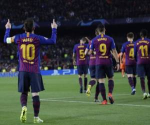 En una foto de archivo el astro argentino Lionel Messi, celebra uno de los goles del Barcelona. Foto:AP