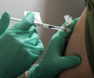 La campaña estaba condicionado a que la Agencia Europea de Medicamentos autorizara el uso de la vacuna Pfizer/BioNTech. Foto: AFP