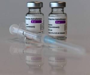 Una quincena de países habían suspendido la administración del fármaco de AstraZeneca ante el temor a reacciones como la formación de coágulos. FOTO: AFP