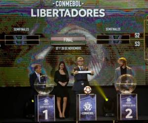 El escenario del sorteo de los octavos de final de la Copa Libertadores.