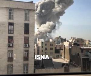 Entre las víctimas mortales se encuentra el líder supremo iraní, Ali Jameneí, cuyo complejo residencial en Teherán fue alcanzado por los bombardeos.