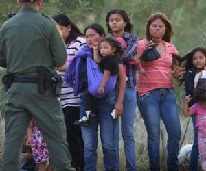 Con la cancelacièn de estos programas los inmigrantes se verían al borde de la deportación. Foto: AFP