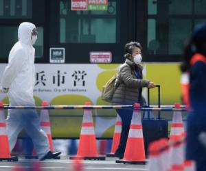 Entre el miércoles y el viernes podrán salir todos los pasajeros del crucero Diamond Princess. Foto AFP