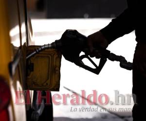 Los combustibles reportan este lunes alzas y bajas en Honduras.