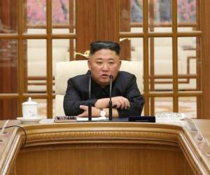 El líder de Norcorea, Kim Jong Un, aseguró que el K-pop es un cáncer vicioso. AP.