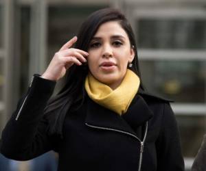 Coronel, una exreina de belleza de 29 años, acude cada día al juicio de su esposo El Chapo Guzmán. Foto: AFP