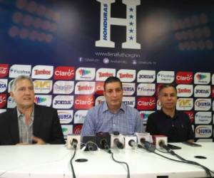 Autoridades de Fenafuth informaron sobre el partido ante Panamá. Foto: Ronal Aceituno / El Heraldo.