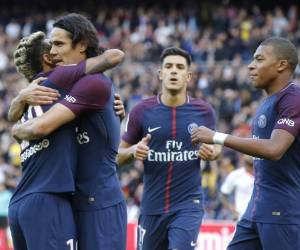 La guerra de egos que mantenían Neymar y Cavani al parecer ha llegado a su fin. Foto:AP
