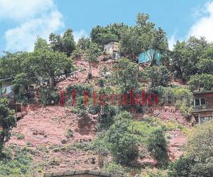 En la colonia Villa Nueva ya se ejecutan y se ejecutarán más proyectos para prevenir los deslizamientos en la zona.