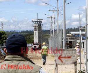 Todo el centro tiene espacios de vigilancia que serán forrados con vidrios blindados para monitorear el comportamiento de lo jóvenes.