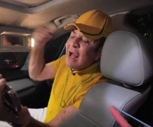 Salvador Nasralla al igual que cientos de hondureños estuvo al tanto de la tensa tanda de penales disputada entre Honduras y Panamá en los cuartos de final de la Copa Oro 2025.