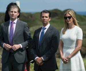 Ivanka, Eric y Donald Jr. son parte del actual equipo de transición que prepara la futura administración del presidente republicano electo. Foto: AFP