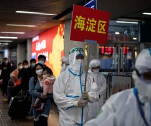 El portavoz del ministerio de Exteriores chino Zhao Lijian aseguró que la hipótesis de que el virus surgió de un laboratorio 'no tiene base científica'. Foto: AFP.