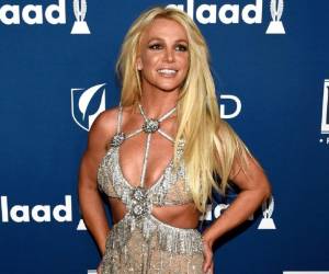En esta foto del 12 de abril de 2018, Britney Spears llega a la 29a entrega de los Premios GLAAD en Beverly Hills, California. Spears obtuvo el miércoles 8 de mayo del 2019 una orden de alejamiento temporal contra su exconfidente San Lufti, que la cantante dice ha vuelto a acosarla a ella y su familia.