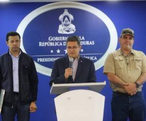 El presidente Juan Orlando Hernández demandó a los gremios sentarse a dialogar para solucionar la crisis que se ha generado en las últimas semanas y garantizar mejores servicios de educación y salud. Foto:EL HERALDO
