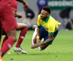Neymar ha sufrido varias lesiones en su carrera. (AP)