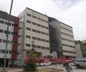 La comisión interventora no ha logrado sanear las finanzas de la ENEE, tal como se anunció durante su nombramiento. Foto: El Heraldo