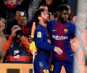 Tanto Valencia como Atlético siguen lejos del Barcelona que el domingo visita al Espanyol (14º) en medio de un ambiente tenso tras unas declaraciones del central azulgrana Gerard Piqué que el equipo 'perico' consideró despectivas hacia ellos. Foto: AFP