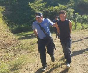 El detenido fue identificado como Olman Juan Blas Castro Galindo de 19 años de edad.