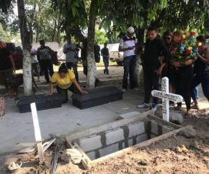 La madre de los menores aún no puede creer la tragedia.