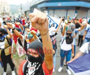 Los políticos se integraron al movimiento de los gremios de Salud y Educación y han evidenciado que su interés era diferente al de los maestros y médicos.
