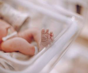Autoridades de Gran Bretaña han comenzado una investigación para descubrir bajo qué circunstancias quedó embarazada la menor de edad.