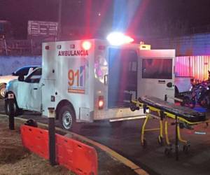 Los jóvenes fueron llevados al Hospital Escuela de la capital, donde uno de ellos murió.