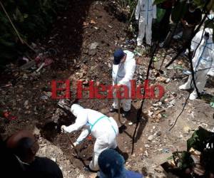 El proceso de exhumación fue efectuado por todas las autoridades competentes en compañía de un fiscal del MP para dar legalidad al mismo.