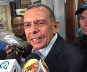 Pepe Lobo se retuvo de responder si brindaba su apoyo al mandatario actual y se limitó a decir 'hay que esperar'. (Foto: Twitter)