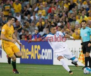 Emilio Izaguirre salió lesionado al minuto 41 y fue sustituido por Henry Figueroa. (Fotos: EL HERALDO)