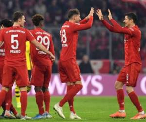 A diferencia de lo que es habitual en los últimos años, el duelo entre los dos clásicos del fútbol alemán no era por el liderato de la Bundesliga, sino que tanto Bayern como Borussia Dortmund (5º), muy irregulares en este inicio de temporada. Foto: AFP.