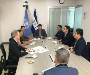 Tras fracasar en la reunión del martes, los actores de la crisis política atendieron un nuevo llamado del representante de las Naciones Unidas, Igor Garafulic, y el miércoles llegaron puntuales a la cita.