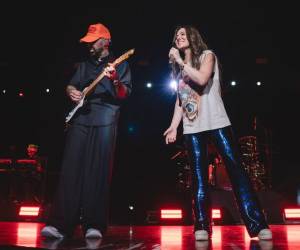 El dúo mexicano llega este 10 de abril como parte de una gira que ha estado marcada por shows íntimos, nostalgia y una fuerte conexión con el público. ¿Qué pueden esperar los hondureños? Aquí te contamos todos los detalles.