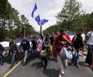 El 13 de octubre de 2018, un grupo de hondureños salió desde San Pedro Sula rumbo a Ocotepeque y comenzar el viaje a Estados Unidos, cruzando Guatemala y México. A este grupo se le denominó ahora, la gran caravana.