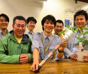 Similar agricultural sensors have been produced, but they are mostly high-end pieces of equipment costing more than 500,000 yen.