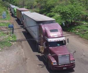 El Congreso aprobó la disposición de colocar el dispositivo a los camiones con capacidad de carga de 3,5 toneladas en adelante y los autobuses de más de 11 pasajeros. Foto: Catransca Guatemala.