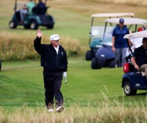 Reilly sostiene que las andanzas de Donald Trump en los campos de golf reflejan un poco su visión del mundo. Foto: AP