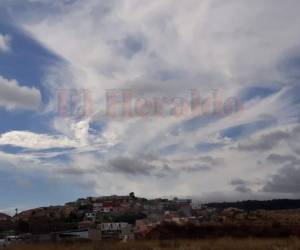 La capital hondureña amaneció con nubosidad y bajas temperaturas. Foto Alex Pérez / EL HERALDO