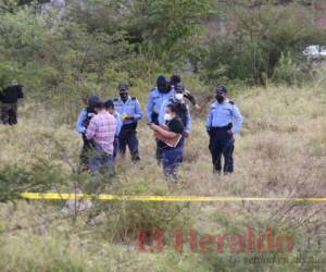 Por el momento se desconoce cuántos cuerpos habrían sido enterrados en el solitario sector. Foto: Marvin Salgado/ EL HERALDO.