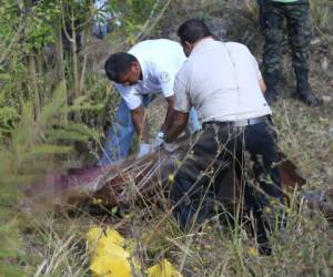 La víctima fue reconocida como José Víctor Torres Hernández de 58 años, mecánico de aviación de Aeronáutica Civil (Fotos: Alex Pérez / Sucesos de Honduras / EL HERALDO Honduras)